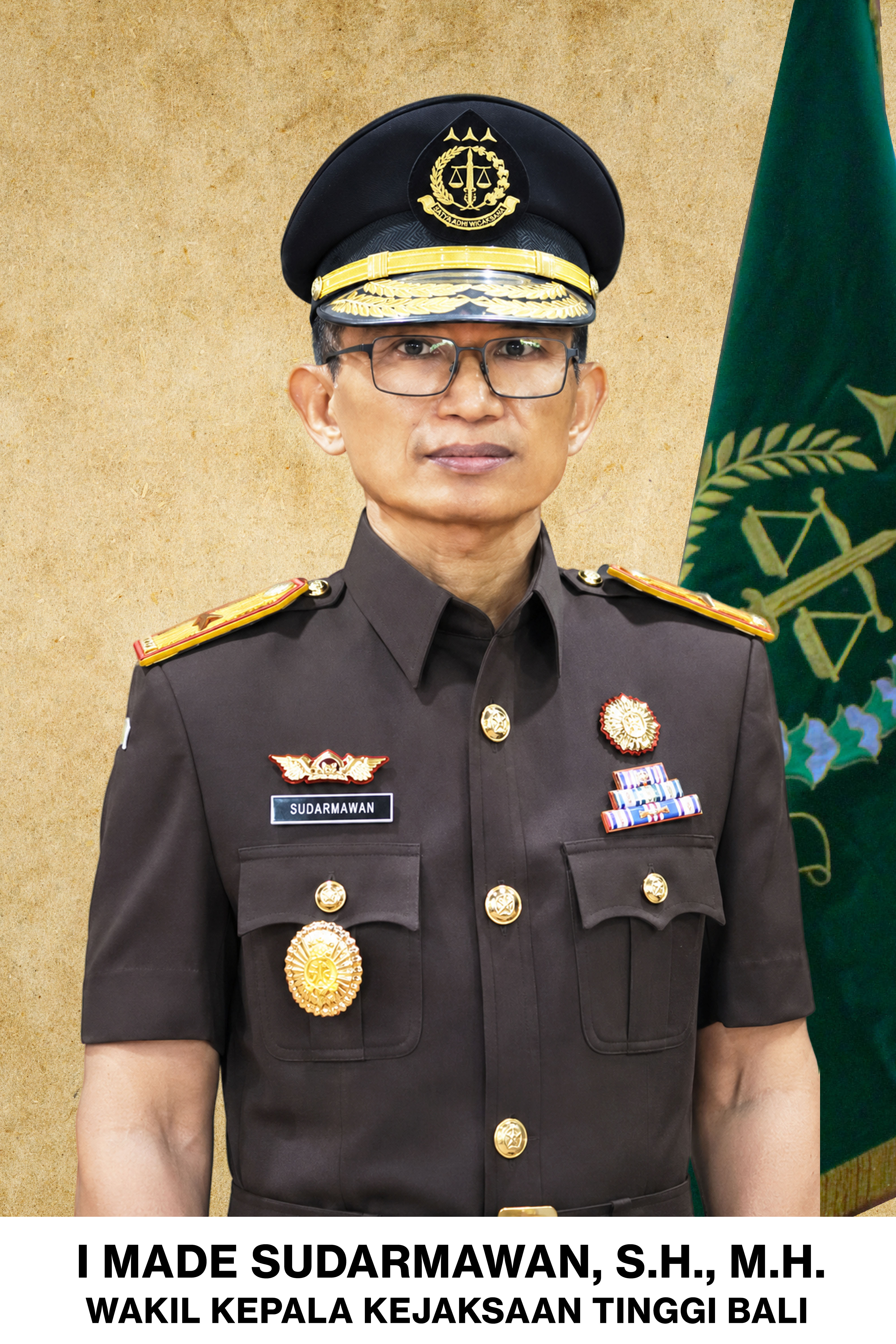 I MADE SUDARMAWAN, S.H., M.H.